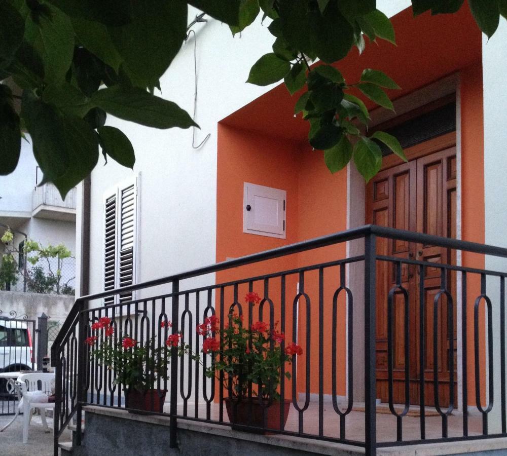 Il Gruccione Bed & Breakfast Sant'Omero Exterior photo